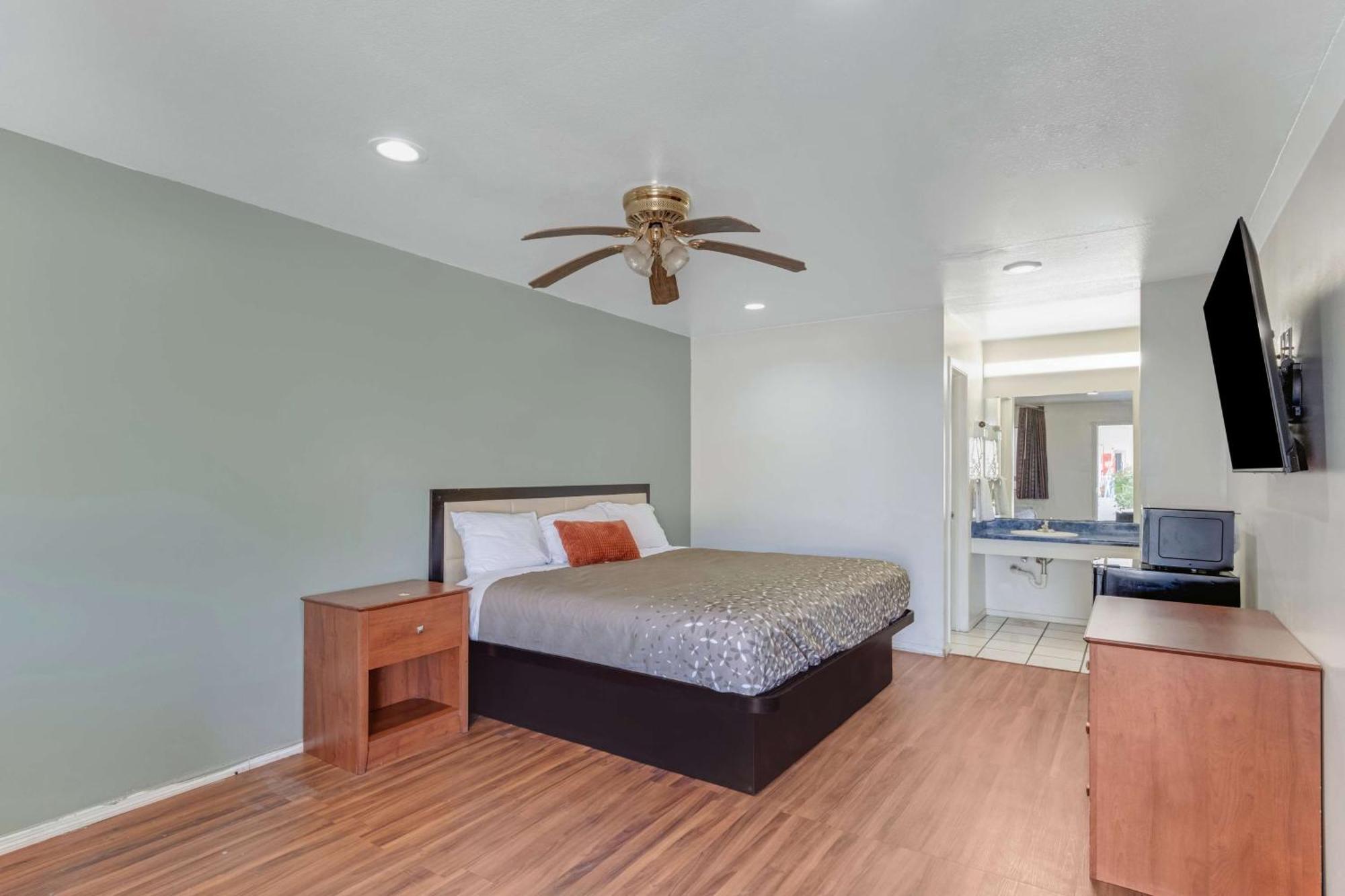 Americas Best Value Inn San Antonio Downtown Riverwalk 外观 照片